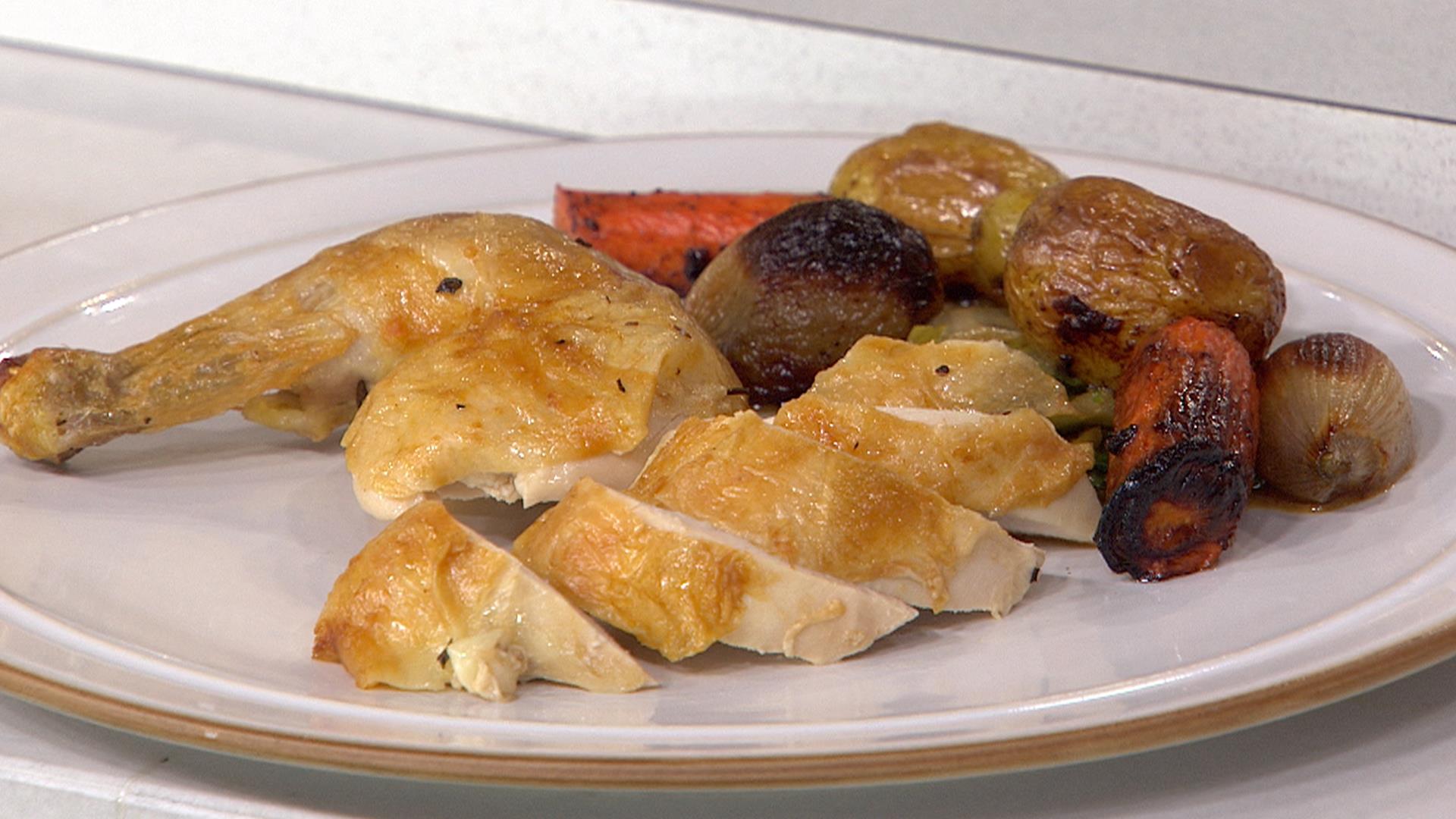 Roasted chicken with potatoes, vegetables: Try this deliciously seasoned meal