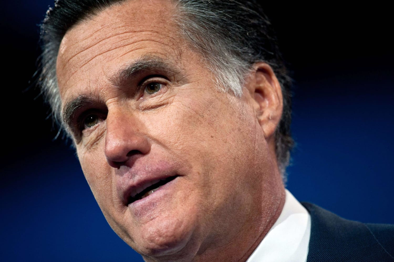 Should @MittRomney run for president? He has made a decision about.