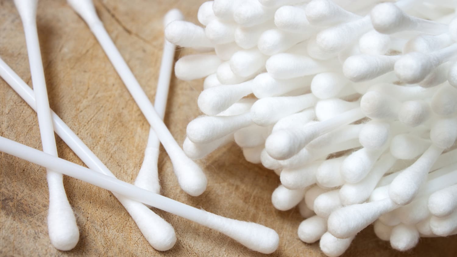surprising-household-uses-for-cottons-swabs-today