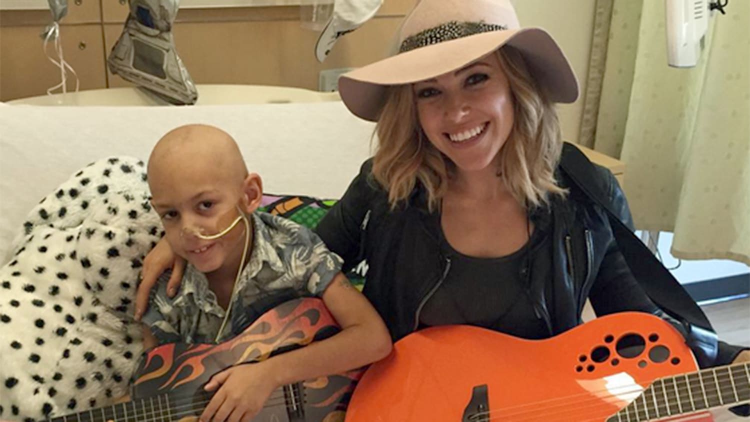 Watch 7-year-old cancer patient sing 'Fight Song' with Rachel Platten - TODAY.com1920 x 1080