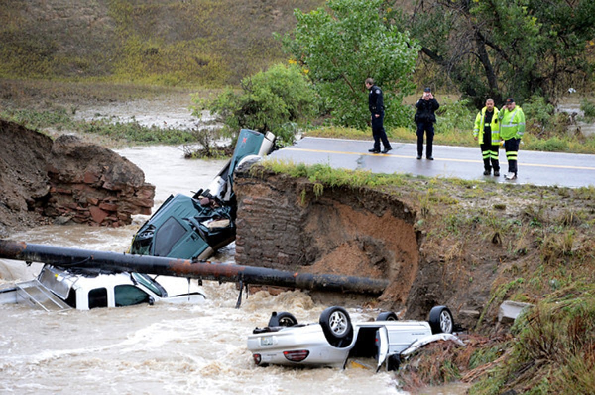 Photos Hundreds evacuated after flash floods hit Colorado