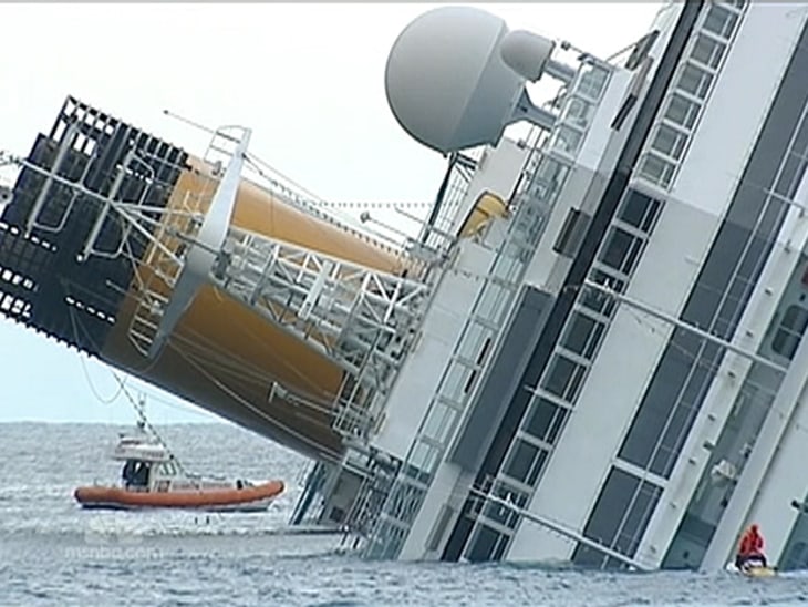 Divers resume search of capsized cruise ship