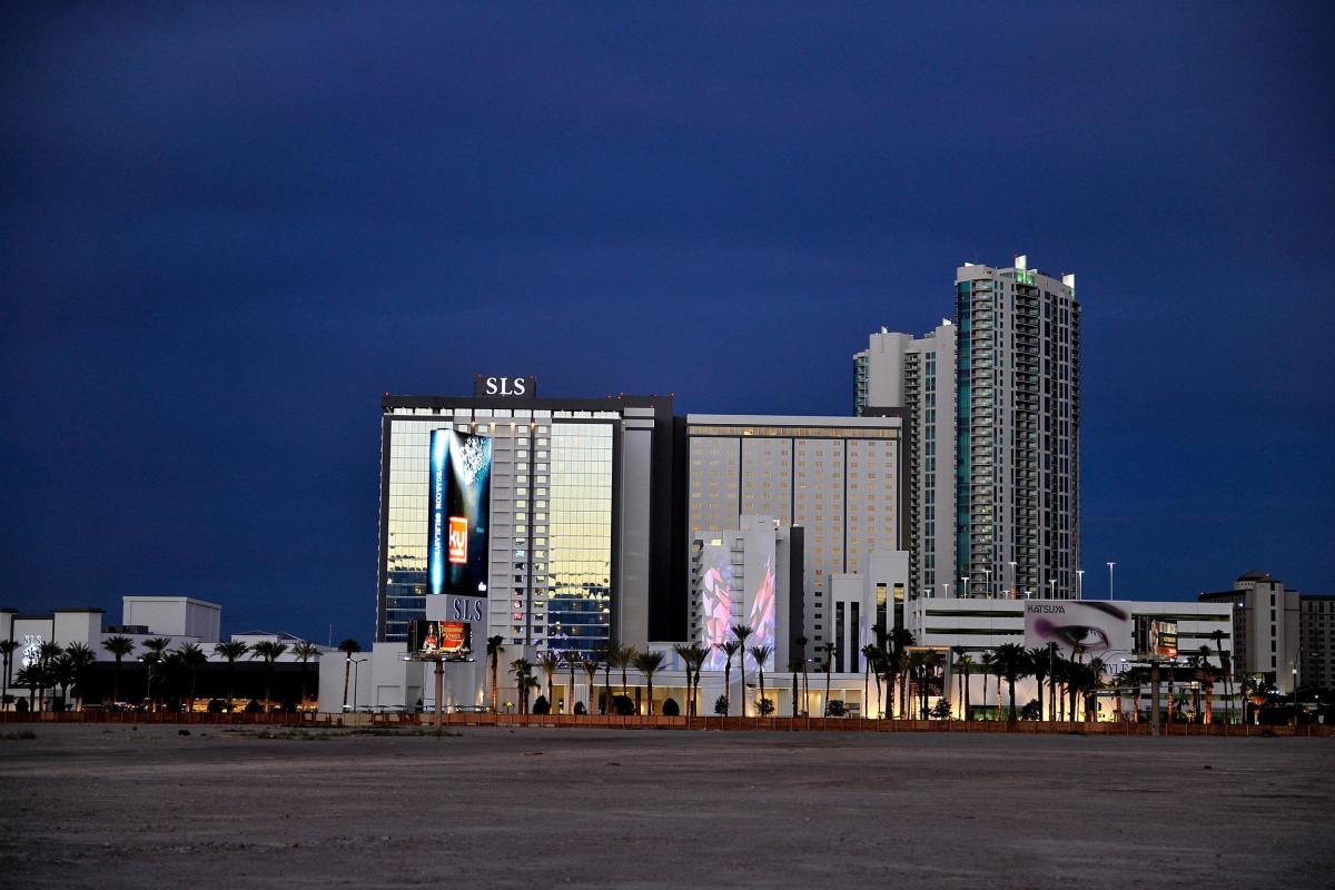 Betting Big: New Hotels Go All In on Las Vegas Strip - NBC News