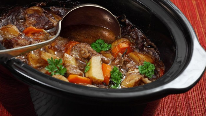10 tips for using your slow cooker to get the best results