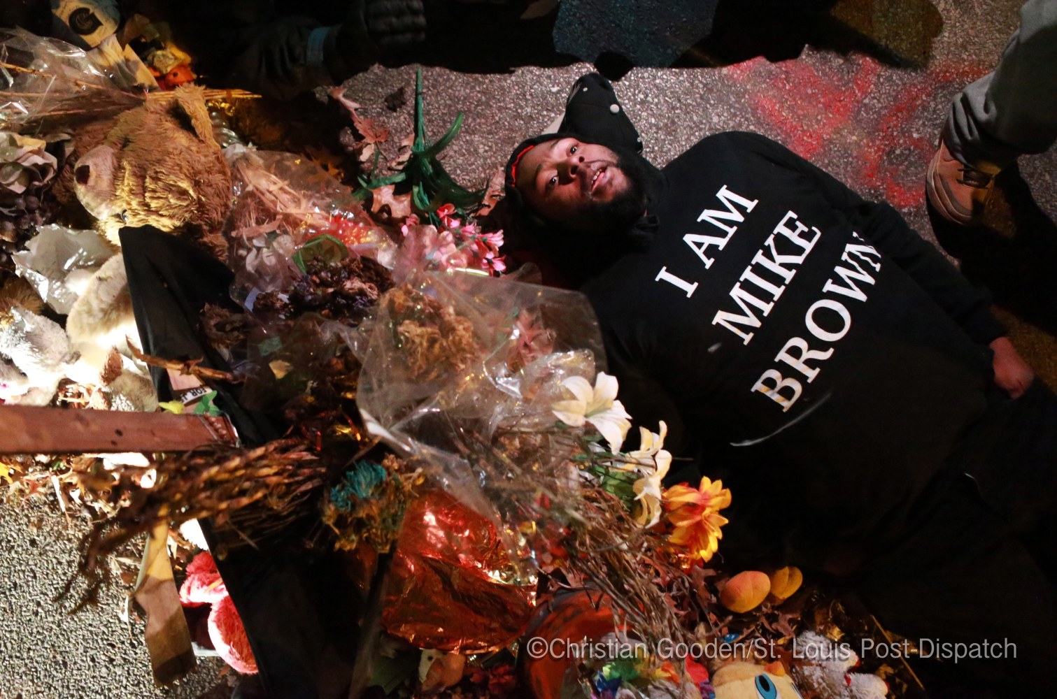 Ferguson Frontlines: Photojournalist Reflects One Year Later - NBC News1512 x 1000