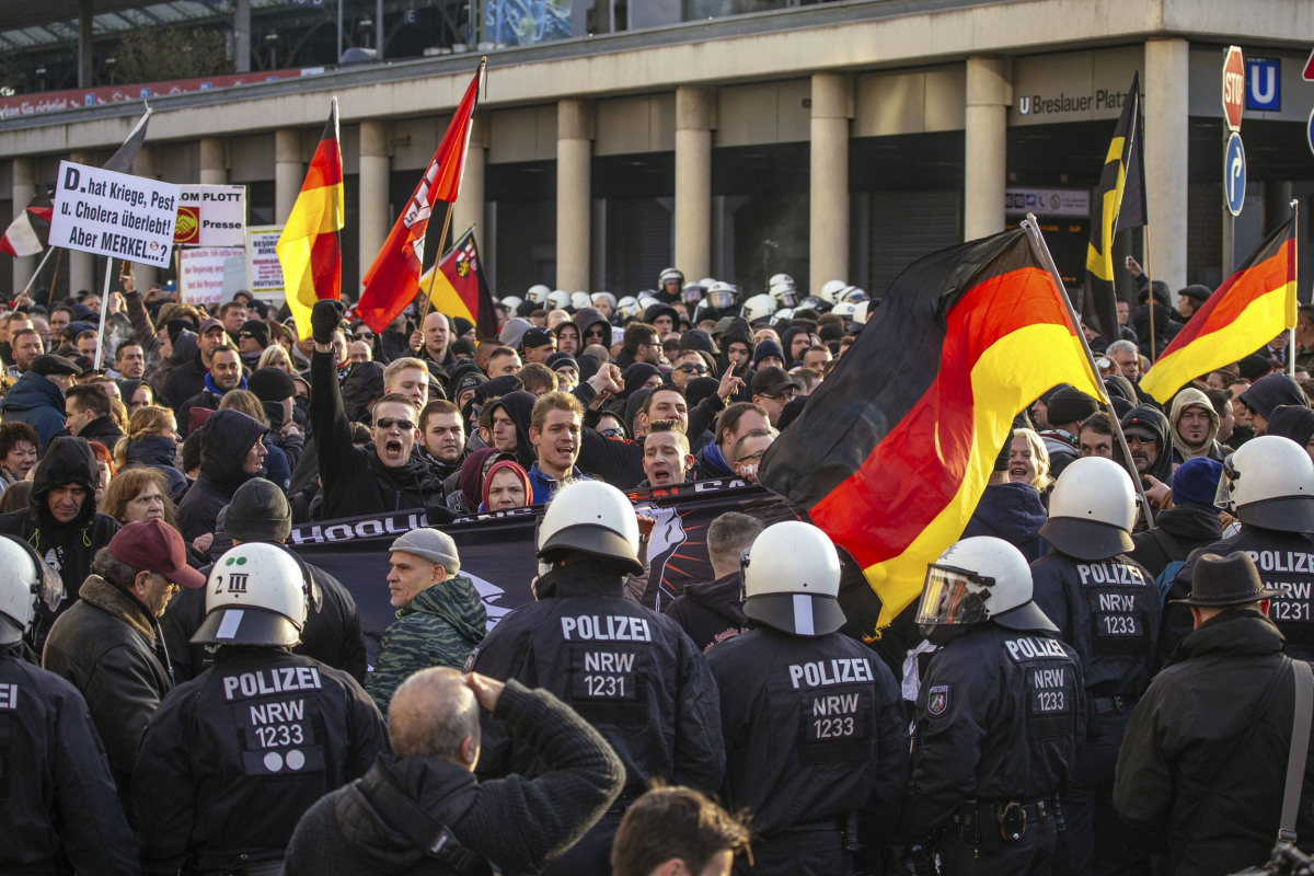 New Year's Eve Assaults Spark AntiImmigrant Protests in Germany NBC News