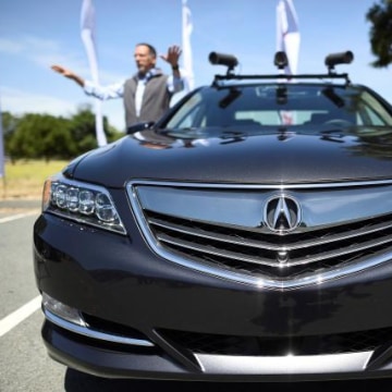 Honda Shows Off Self-Driving Cars at New Testing Center