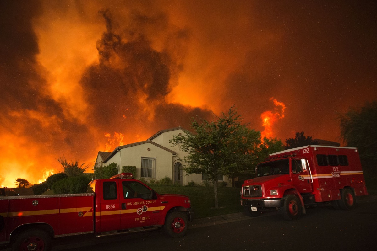 California Wildfire: Body Found as Blaze Nearly Doubles in Size - NBC News