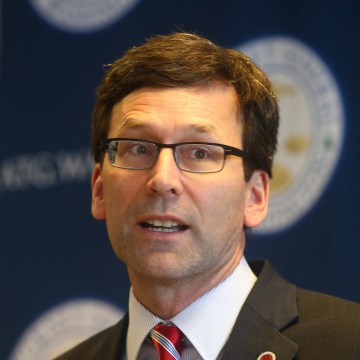 Image: Washington State Attorney General Bob Ferguson Holds News Conference To Discuss Trump's New Immigration Executive Order