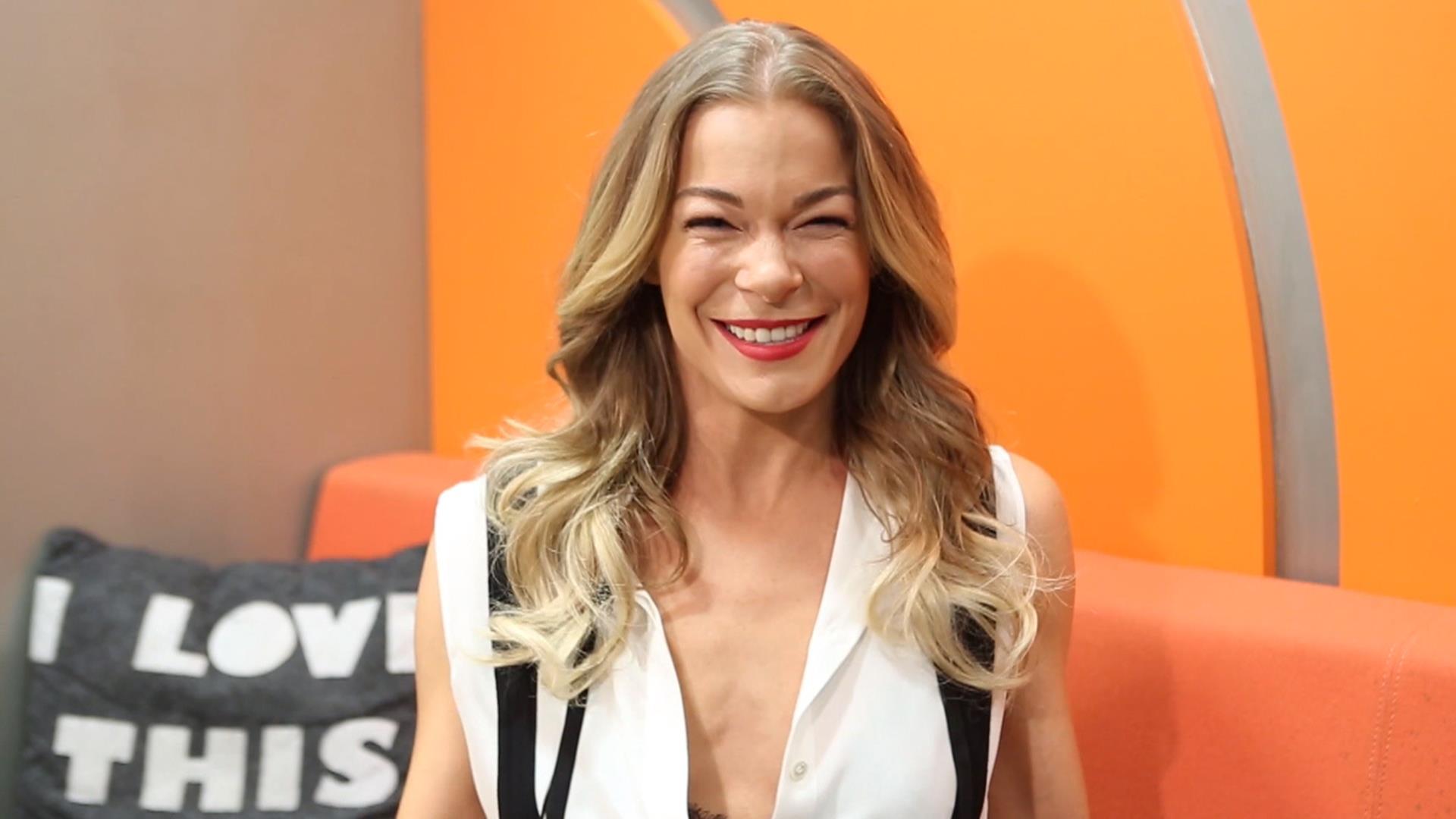 LeAnn Rimes reveals psoriasis flare-up in powerful photo shoot