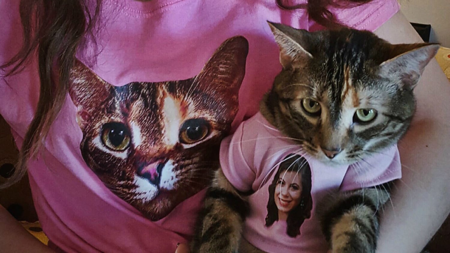 her cat wear hilarious matching T-shirts
