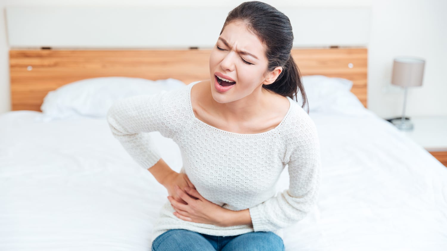 What Causes Right Rib Pain Symptoms And Treatment Options
