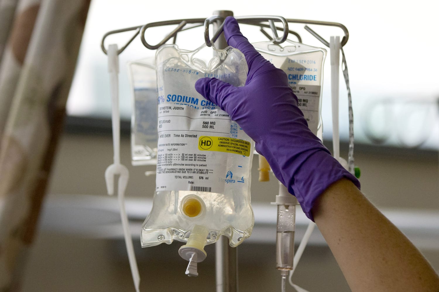 Is chemo obsolete? Not by a long shot, cancer experts say