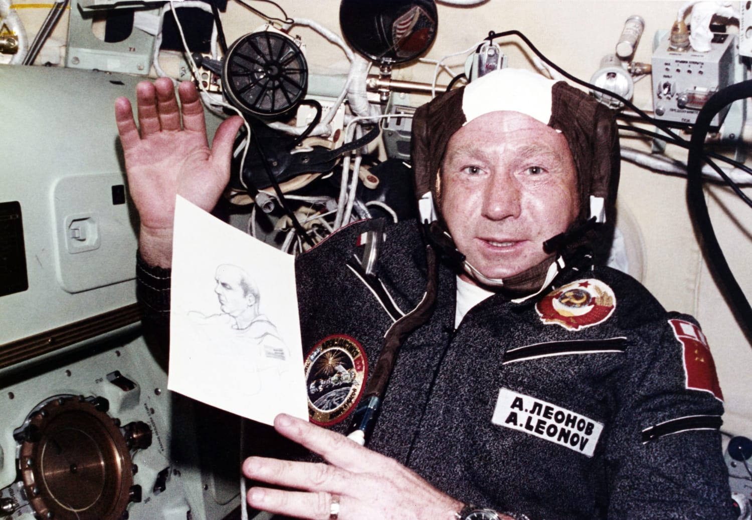 Alexei Leonov, first human to walk in space, dies at 85