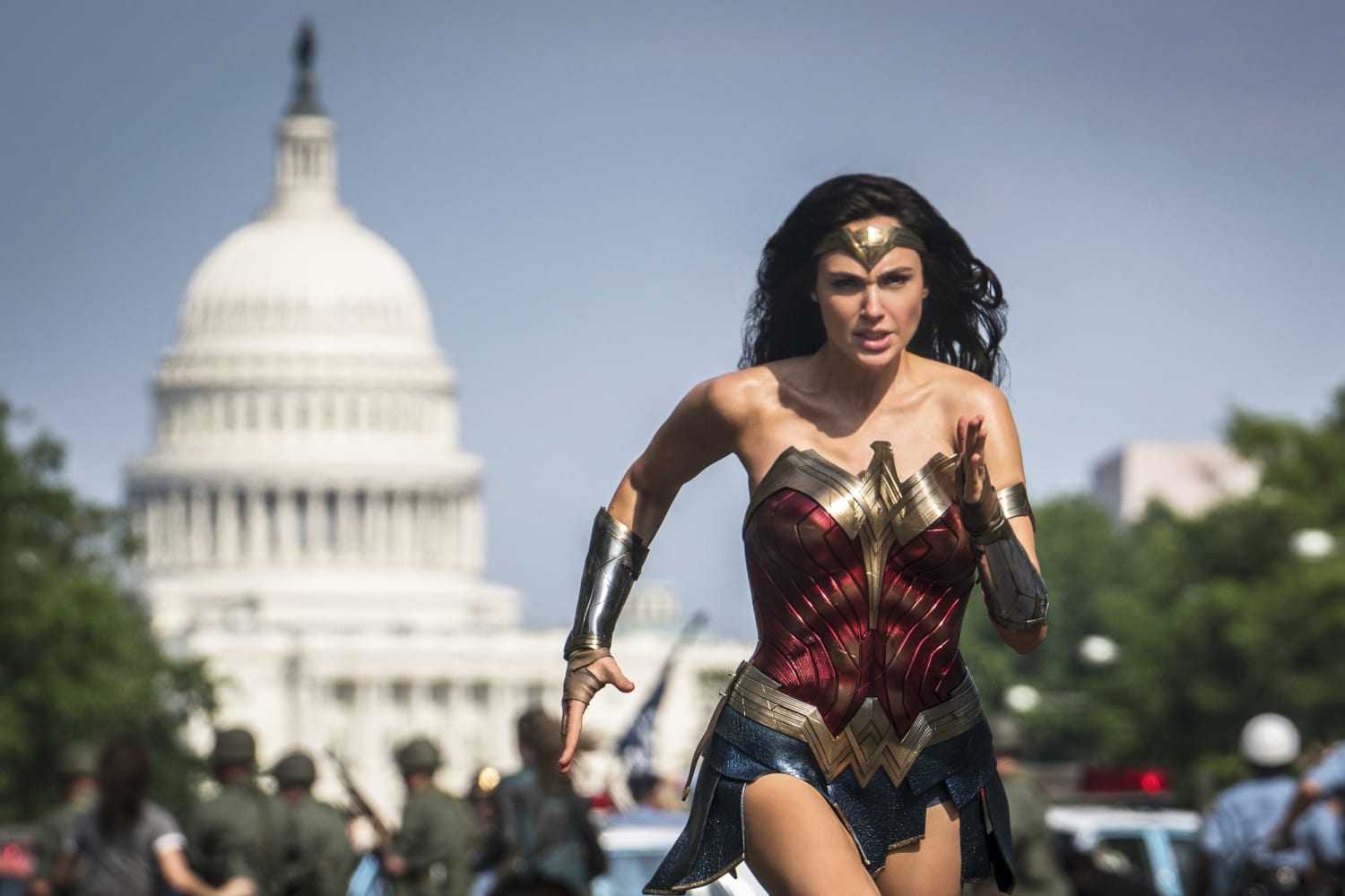 HBO Max's 'Wonder Woman 1984' stars a Trump-y villain, Gal Gadot's charm and a garbled message