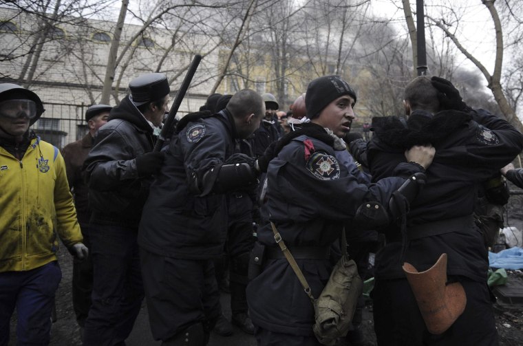 سربازان اوکراینی by دستگیر شدند