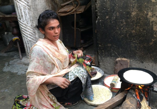 Image: Fazeela Bibi, 17, is a resident of the Christian "100 Quarters" slum