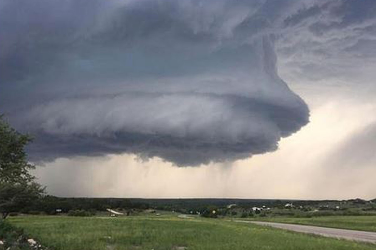 'Extremely Dangerous' Mile-Wide Tornado Roars Through North Texas - NBC News