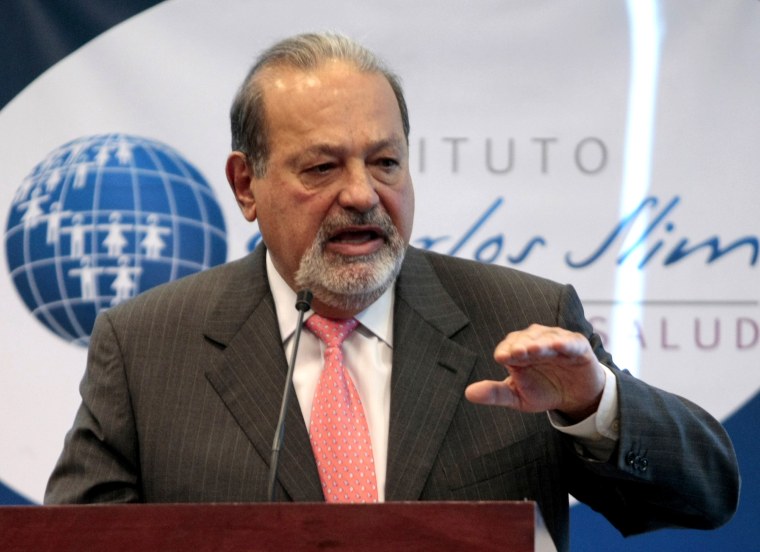 Image: Mexican billionaire Carlos Slim speaks at a news conference in Mexico City
