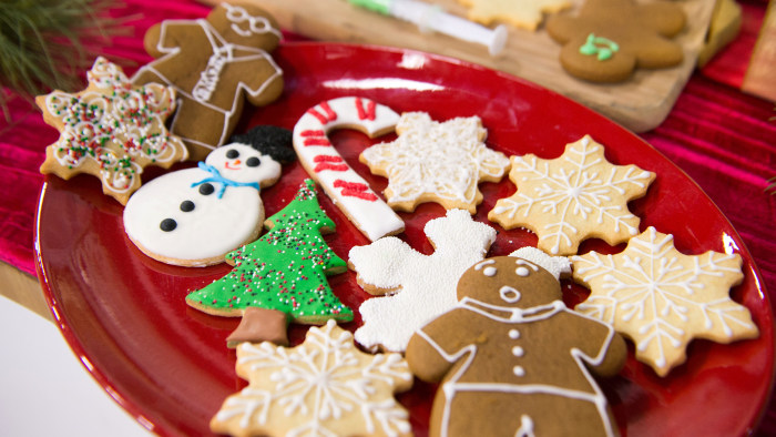 food-nacia-walsh-christmas-cookies-recipes-tease-today-161222-01_dcf2b80d0a5aa0983b0e16902dffb70a.today-inline-large.jpg