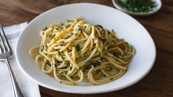 Image result for garlic spaghetti