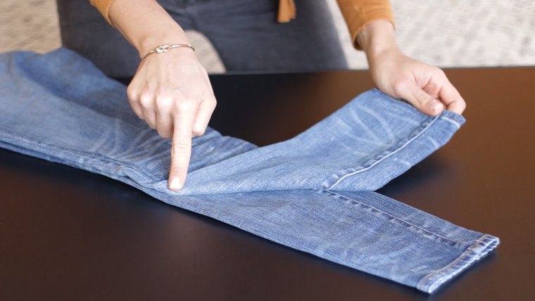 10 Easy Steps to Properly Iron Your Pants (Watch Video 