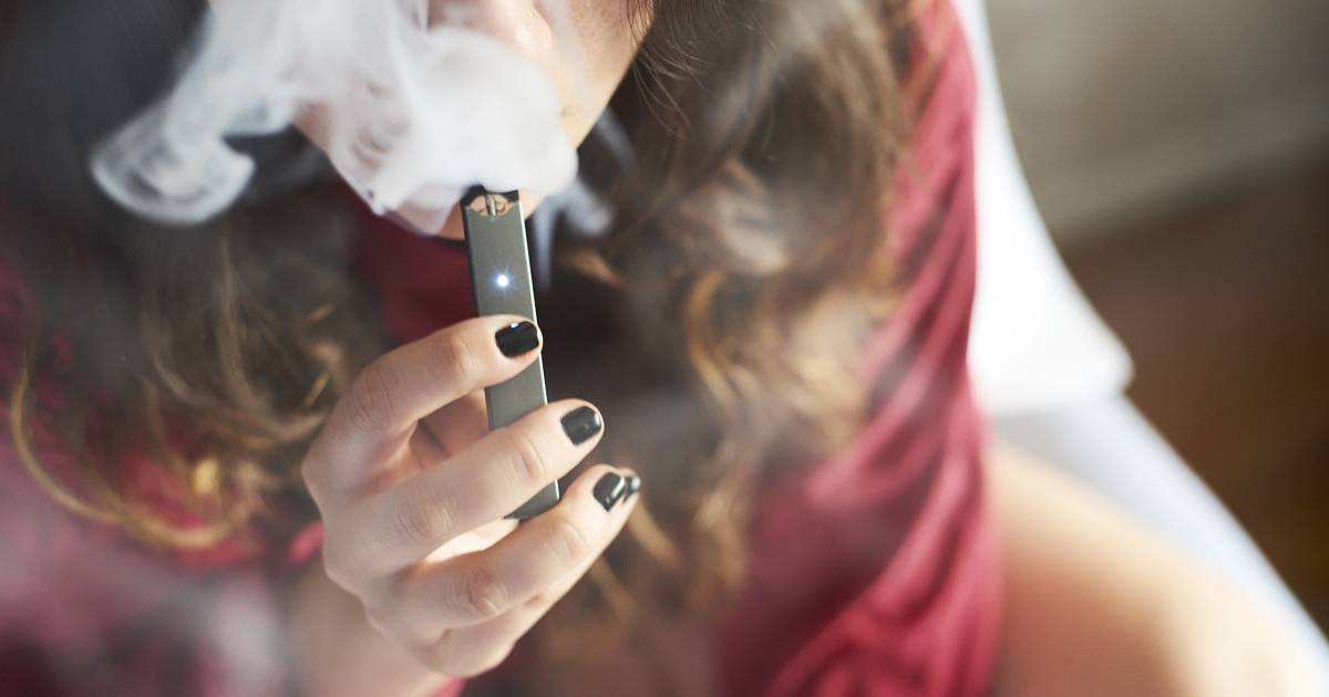 Is Teen Vaping Really An Epidemic These Experts Say Yes