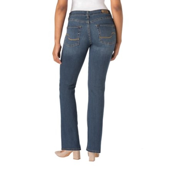 Walmart shoppers are loving how comfortable these $22 jeans are