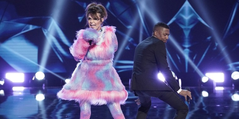 The "Masked Singer" judges were stunned to find out the Bear's identity was Sarah Palin!