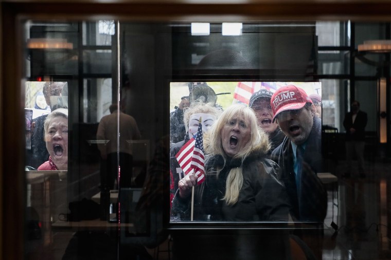 Photo: Protesters rage over Ohio lockdown