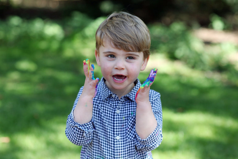 Image: The Duke And Duchess of Cambridge Release Photos To Celebrate Prince Louis' Second Birthday