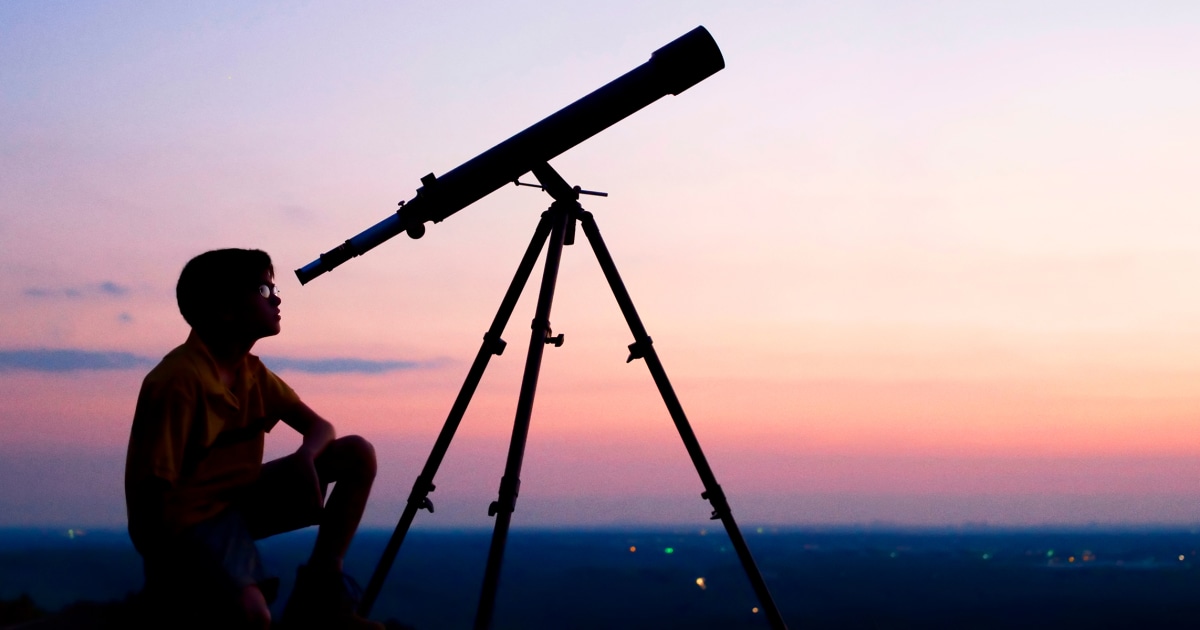 stores that carry telescopes