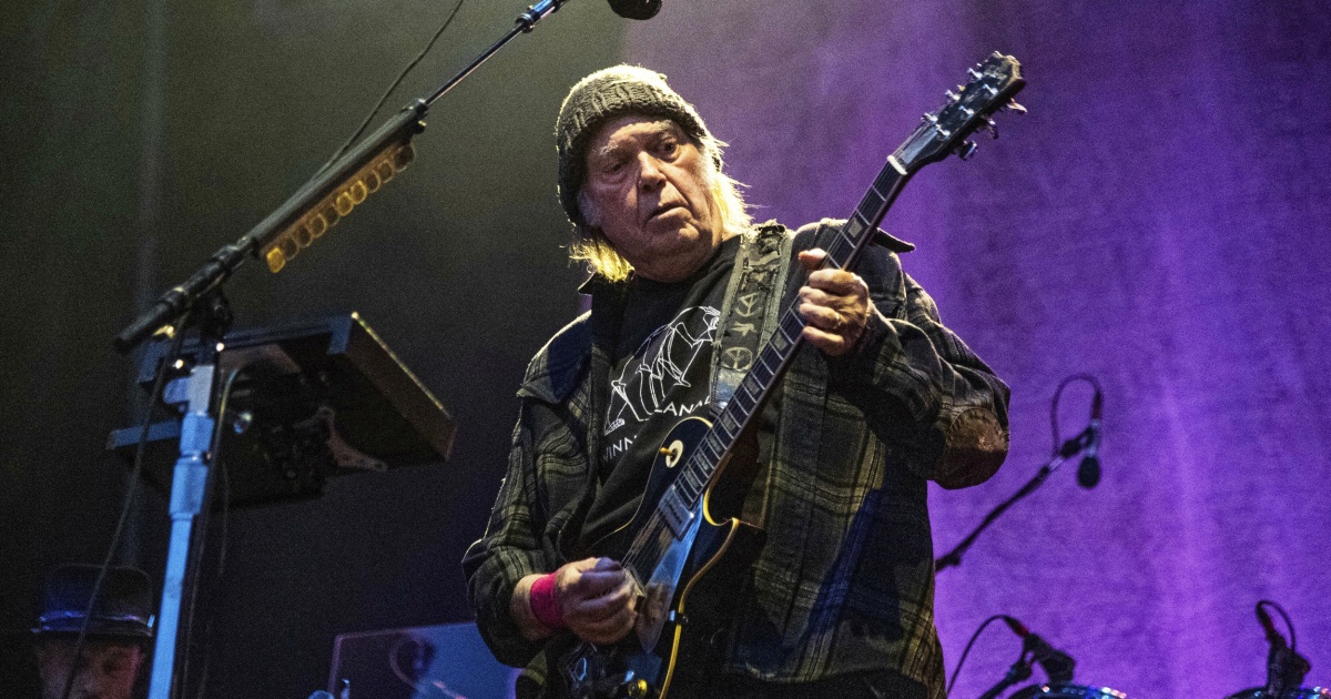 Neil Young sells 50 percent of publishing rights to his entire song catalog to mutual funds