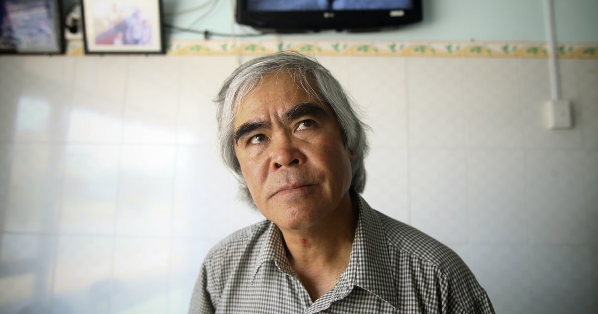 Nick Ut, photojournalist who made the famous Vietnam War ‘napalm girl’ image, attacked in DC