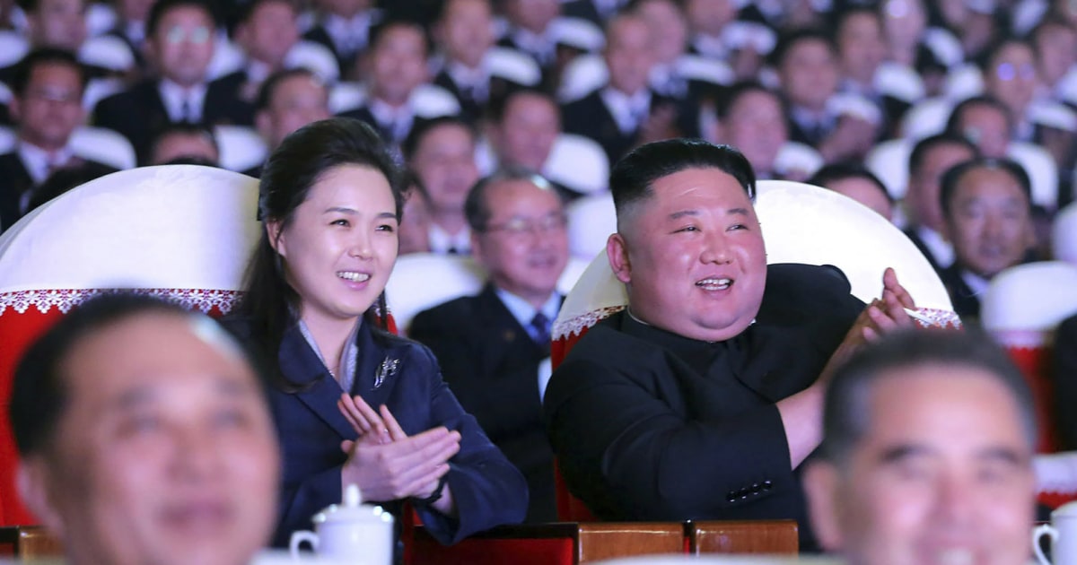 The wife of Kim Jong Un, North Korea, appears for the first time in a year