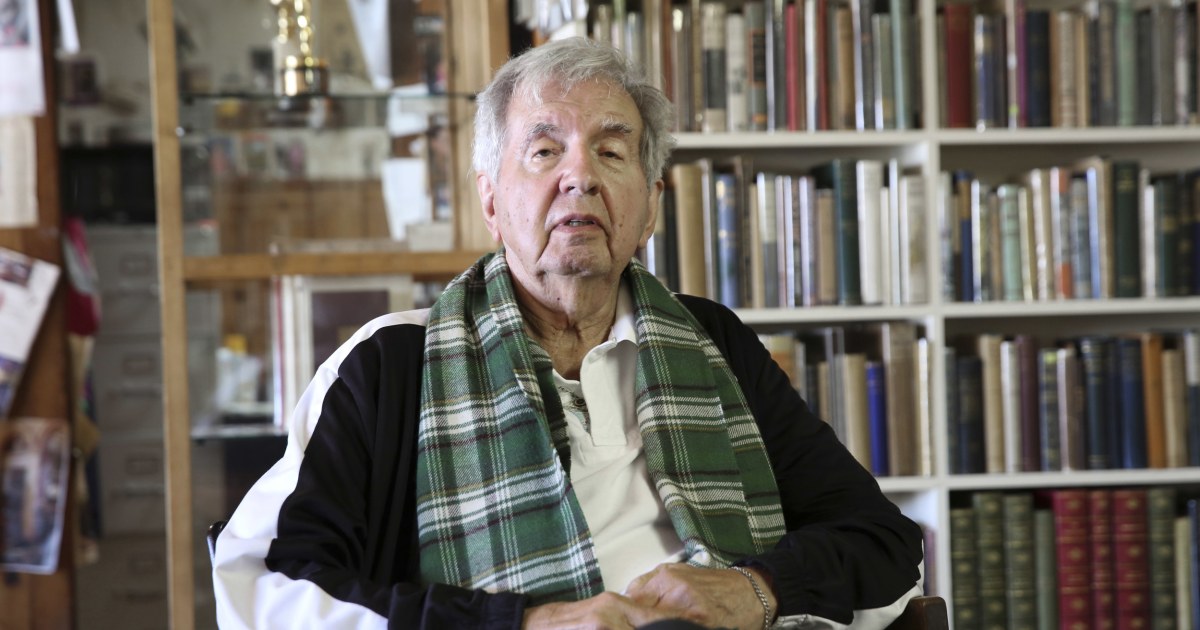 Larry McMurtry, author of ‘Lonesome Dove’ and screenwriter of ‘Brokeback Mountain’, dies at 84